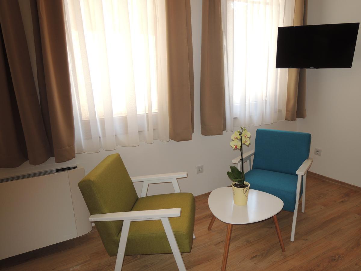 Hotel Logavina 8 Garage Parking Σαράγεβο Εξωτερικό φωτογραφία